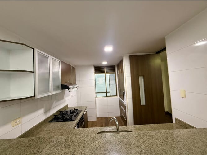 Apartamento de 3 alcobas en venta en Mazuren, Bogotá, 112 m² · foto 3 de 14