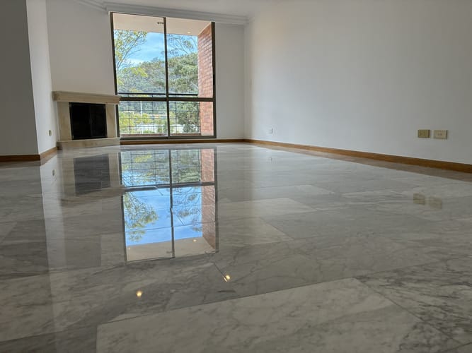 Apartamento de 3 alcobas en arriendo en Santa Paula, Bogotá, 106 m² · foto 2 de 20