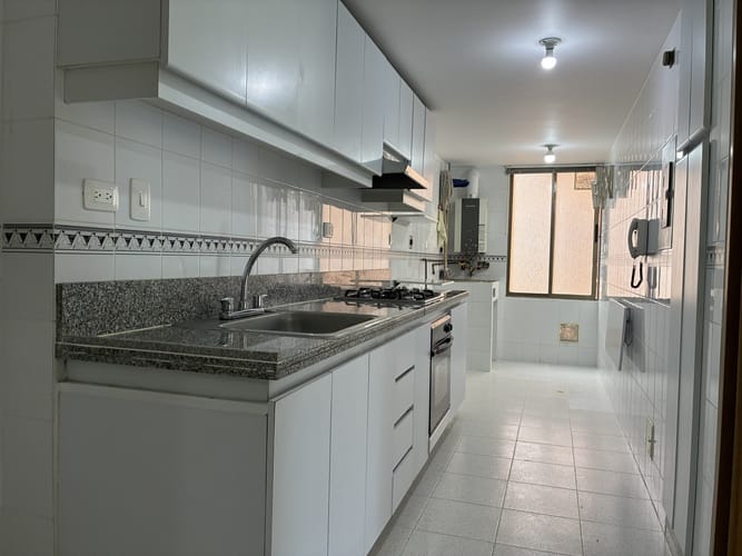 Apartamento de 3 alcobas en arriendo en Santa Paula, Bogotá, 106 m² · foto 5 de 20