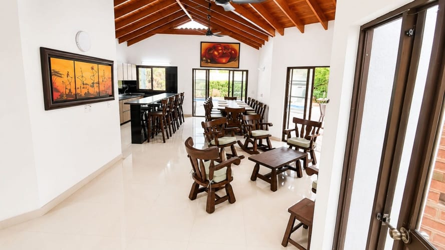 Casa de 3 alcobas en venta en Ricaurte, 425 m² · foto 2 de 15