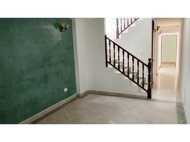 Casa de 3 alcobas en venta en Portal De Jamundi, Jamundí, 90 m² · foto 2 de 24