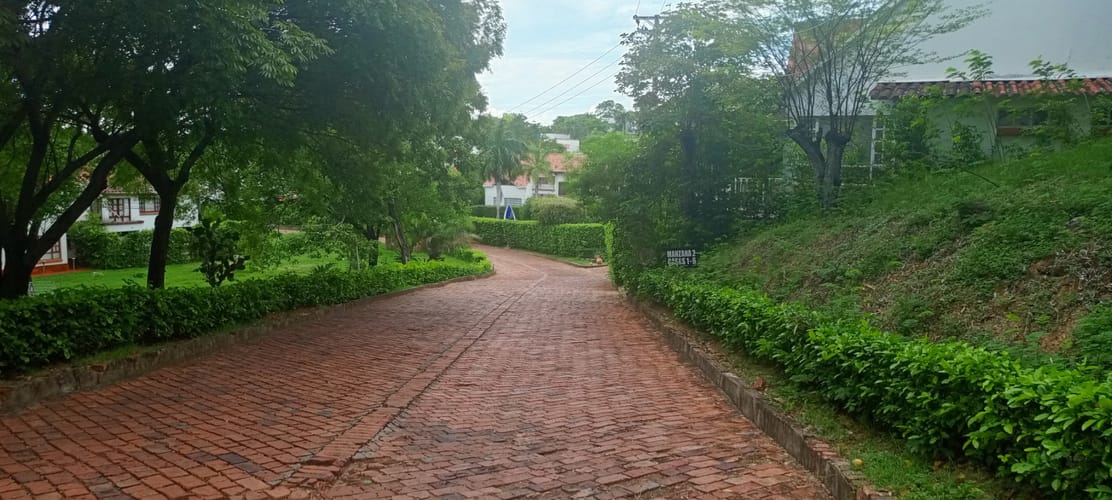 Casa de 3 alcobas en venta en Cn. Los Tulipanes, Girardot, 350 m² · foto 22 de 24