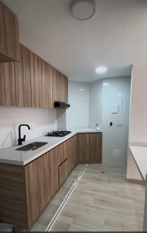Apartamento de 1 alcoba en arriendo en Cedritos, Bogotá, 47 m² · foto 2 de 7