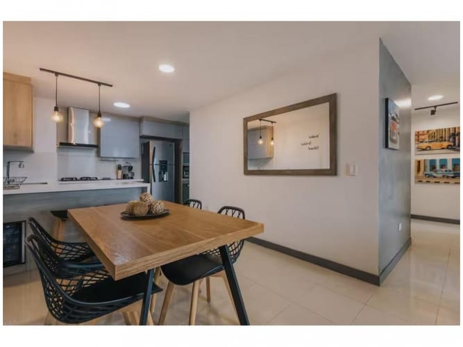 Apartamento de 2 alcobas en venta en Oviedo, Medellín, 80 m² · foto 10 de 17