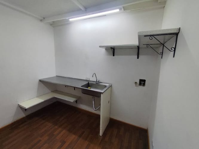 Apartaestudio en venta en Boston, Medellín, 32 m² · foto 2 de 5