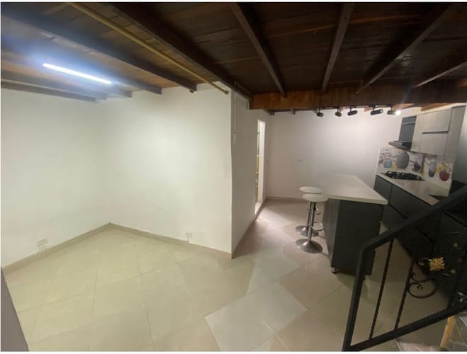 Casa de 3 alcobas en venta en Las Palmas, Medellín, 60 m² · foto 3 de 9