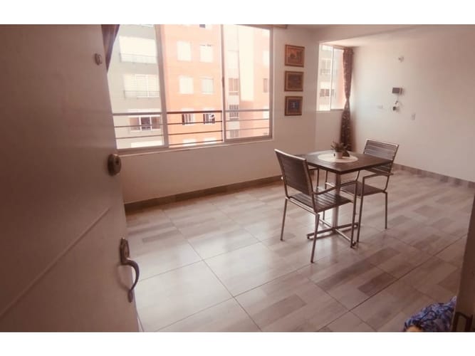 Apartamento de 2 alcobas en venta en Yerbabuena, Chía, 50 m² · foto 2 de 14
