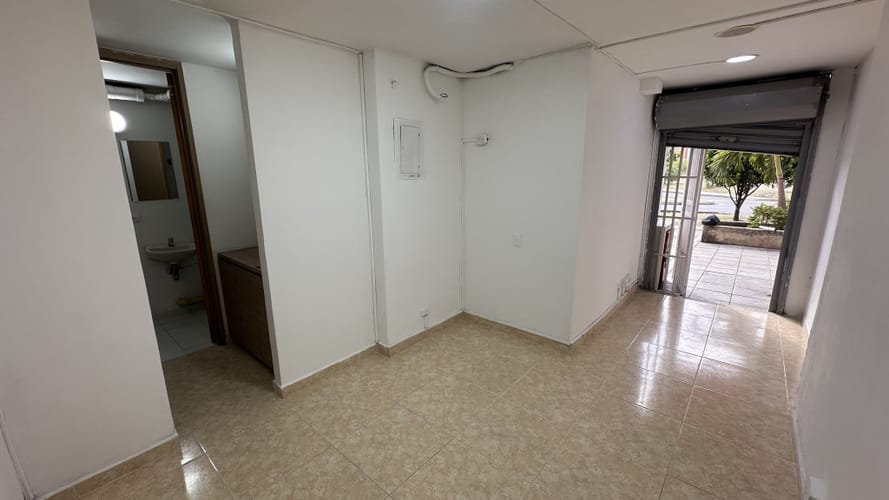 Local en arriendo en Ciudad Melendez, Cali, 22 m² · foto 4 de 9