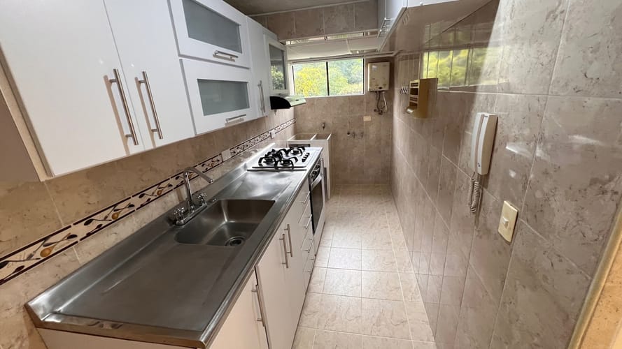 Apartamento de 3 alcobas en venta en Cañaveral, Floridablanca, 83 m² · foto 2 de 24