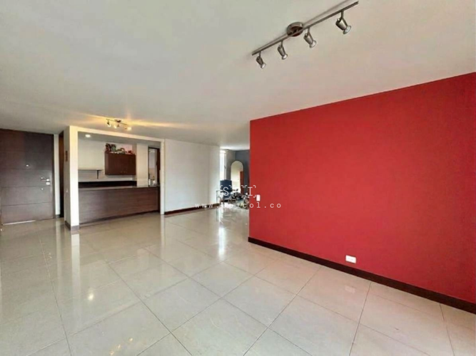 Apartamento de 2 alcobas en arriendo en Castropol, Medellín, 150 m² · foto 2 de 21