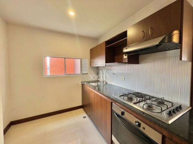 Apartamento de 2 alcobas en arriendo en Castropol, Medellín, 150 m² · foto 4 de 21