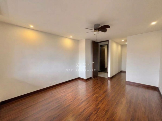 Apartamento de 2 alcobas en arriendo en Castropol, Medellín, 150 m² · foto 8 de 21