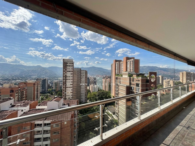 Apartamento de 2 alcobas en arriendo en Castropol, Medellín, 150 m² · foto 10 de 21