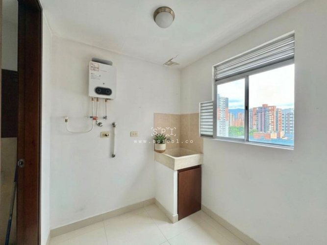 Apartamento de 2 alcobas en arriendo en Castropol, Medellín, 150 m² · foto 11 de 21