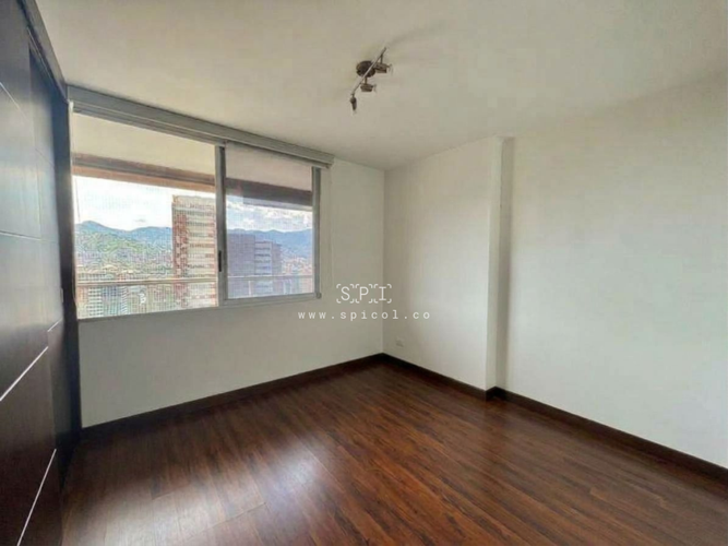 Apartamento de 2 alcobas en arriendo en Castropol, Medellín, 150 m² · foto 18 de 21