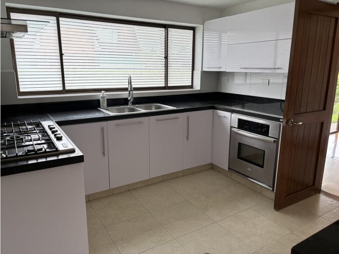 Casa de 3 alcobas en venta en Guaymaral, Bogotá, 240 m² · foto 7 de 21