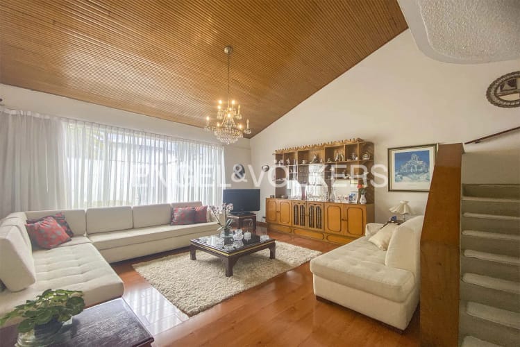 Casa de 4 alcobas en venta en Las Villas, Bogotá, 261 m² · foto 2 de 19