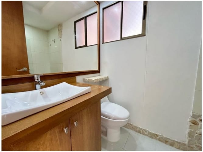 Apartamento de 2 alcobas en venta en Alejandria, Medellín, 83 m² · foto 8 de 9