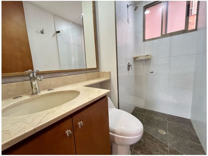 Apartamento de 2 alcobas en venta en Alejandria, Medellín, 83 m² · foto 9 de 9