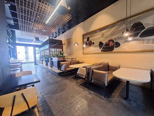 Local en arriendo en El Tesoro, Medellín, 200 m² · foto 5 de 23