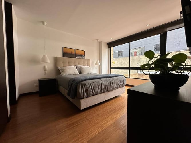Apartamento de 1 alcoba en arriendo en Chicó Navarra, Bogotá, 54 m² · foto 7 de 16
