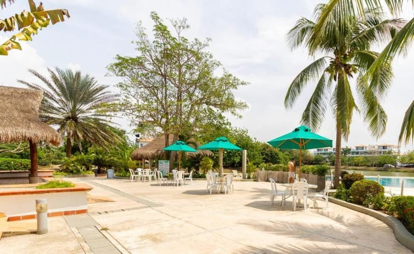 Apartamento de 2 alcobas en venta en Condominio Laguna Club, Cartagena, 134 m² · foto 16 de 24