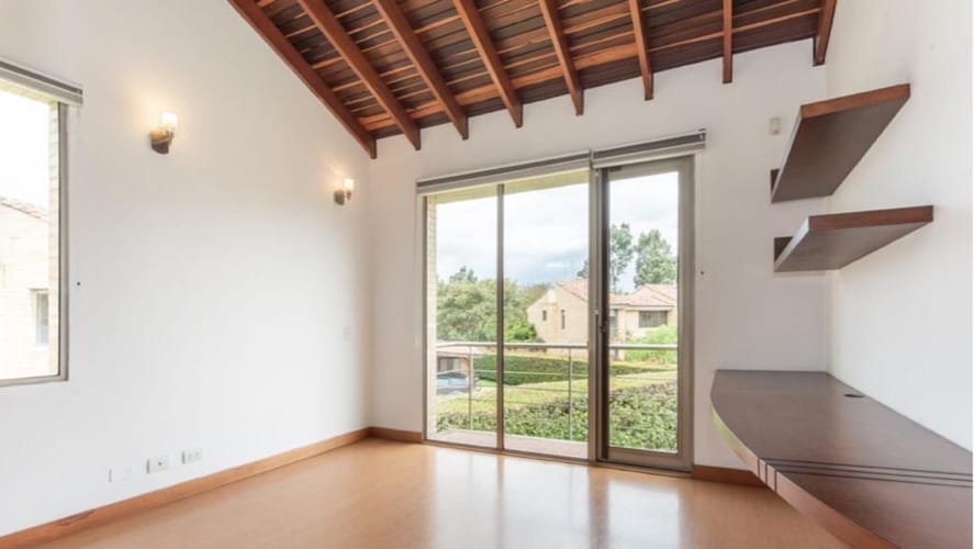 Casa de 4 alcobas en venta en Casa Blanca, Bogotá, 300 m² · foto 7 de 14