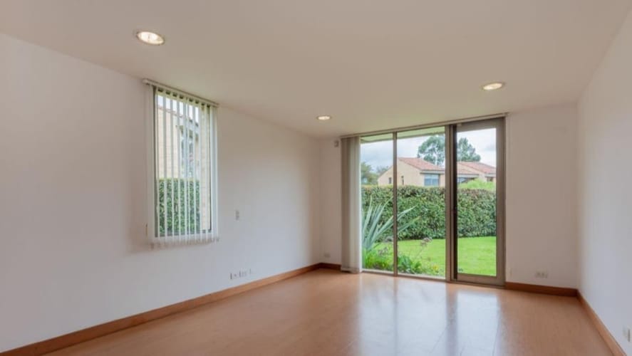 Casa de 4 alcobas en venta en Casa Blanca, Bogotá, 300 m² · foto 8 de 14