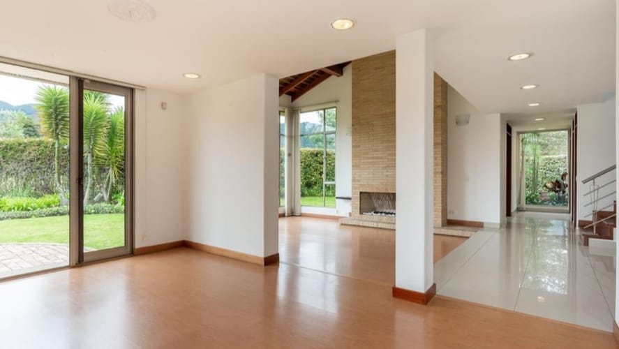 Casa de 4 alcobas en venta en Casa Blanca, Bogotá, 300 m² · foto 3 de 14