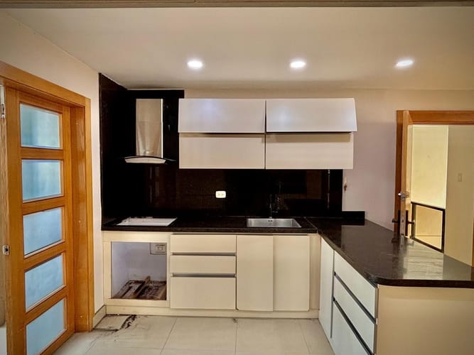 Apartamento de 3 alcobas en venta en Bocagrande, Cartagena, 139 m² · foto 3 de 23