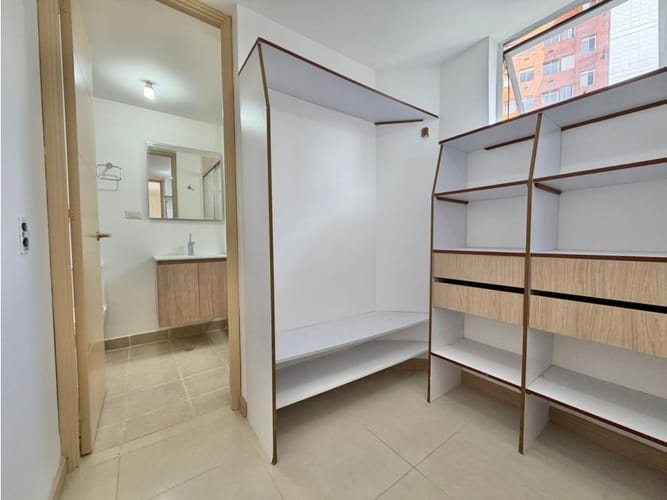 Apartamento de 3 alcobas en venta en La Florida, Medellín, 99 m² · foto 5 de 22