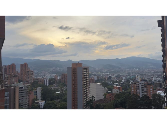 Apartamento de 3 alcobas en venta en La Florida, Medellín, 99 m² · foto 16 de 22