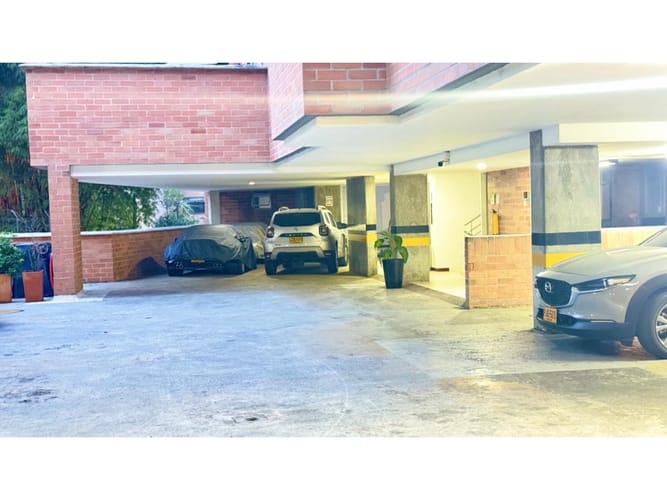 Apartamento de 3 alcobas en venta en La Florida, Medellín, 99 m² · foto 21 de 22