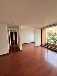 Apartamento de 3 alcobas en arriendo en Antiguo Country, Bogotá, 88 m² · foto 2 de 14