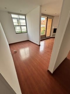 Apartamento de 3 alcobas en arriendo en Antiguo Country, Bogotá, 88 m² · foto 3 de 14