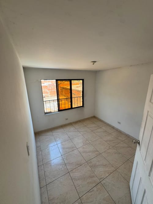 Apartamento de 3 alcobas en arriendo en Vallado, Cali, 50 m² · foto 5 de 9