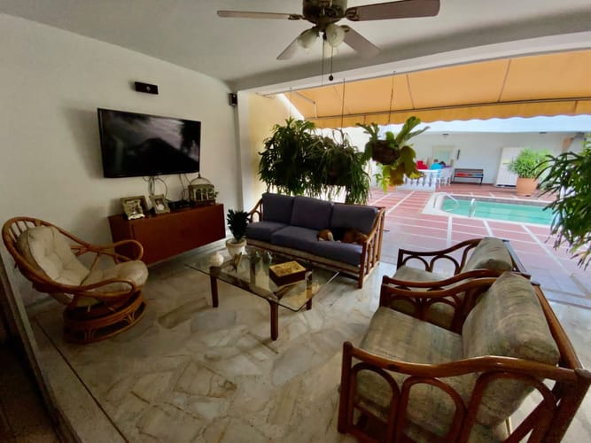 Casa de 4 alcobas en venta en Ciudad Jardin, Cali, 650 m² · foto 3 de 21