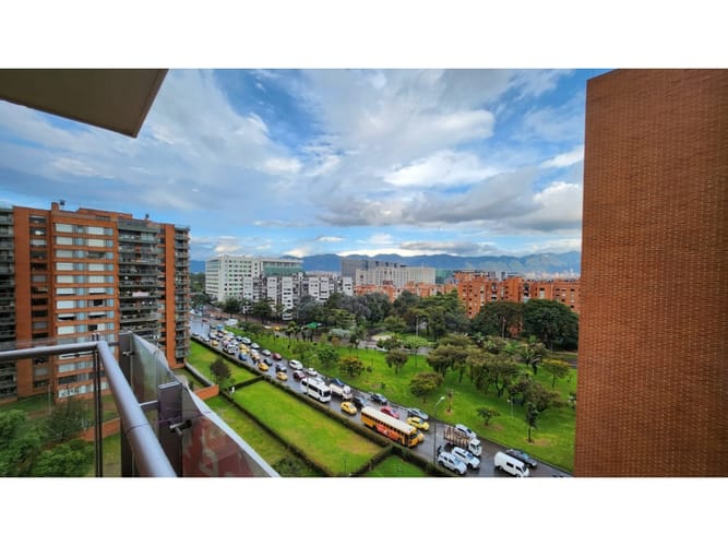 Apartamento de 3 alcobas en venta en Ciudad Salitre Occidental, Bogotá, 150 m² · foto 2 de 24