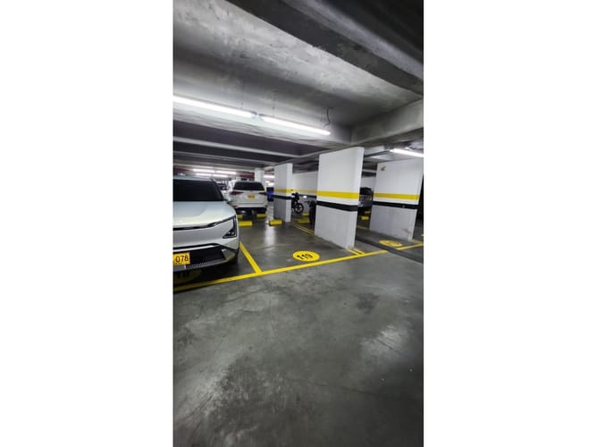 Apartamento de 3 alcobas en venta en Ciudad Salitre Occidental, Bogotá, 150 m² · foto 23 de 24