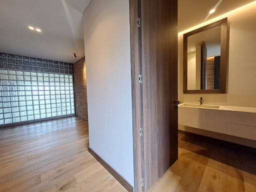 Apartamento de 3 alcobas en arriendo en Lalinde, Medellín, 302 m² · foto 2 de 24