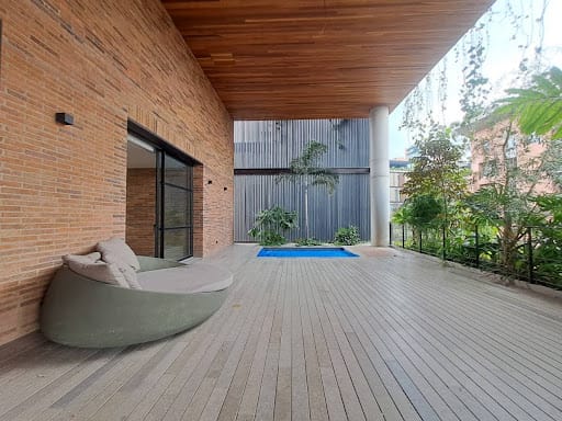Apartamento de 3 alcobas en arriendo en Lalinde, Medellín, 302 m² · foto 9 de 24