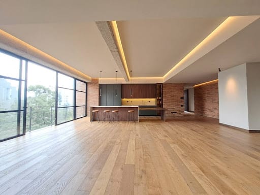 Apartamento de 3 alcobas en arriendo en Lalinde, Medellín, 302 m² · foto 10 de 24