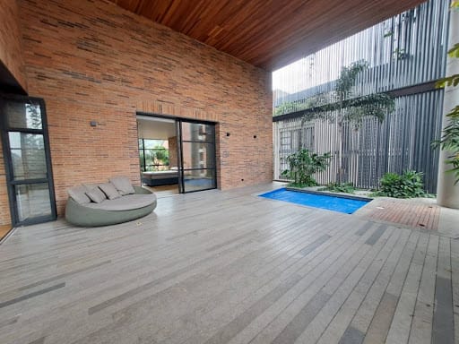 Apartamento de 3 alcobas en arriendo en Lalinde, Medellín, 302 m² · foto 13 de 24