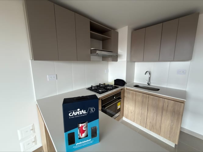 Apartamento de 3 alcobas en venta en Fontibon, Bogotá, 67 m² · foto 15 de 16