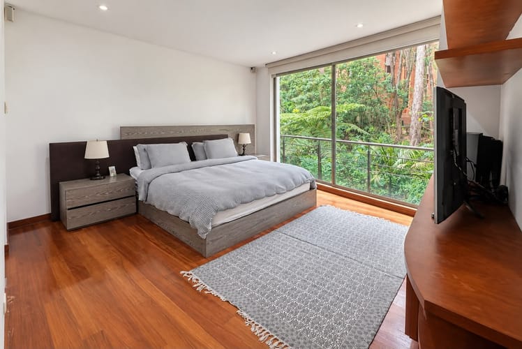 Apartamento de 3 alcobas en arriendo en Los Rosales, Bogotá, 200 m² · foto 10 de 19
