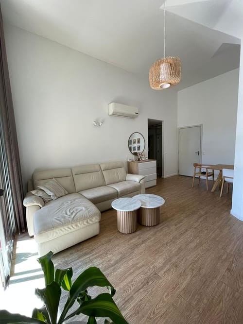 Alquiler Hermoso Y Soleado Apartamento En Altos Del Libertador De 2 Dormitorios, Garage, Terraza De 20m, Piscina, Gimnasio, Barbacoas, Seguridad 24 Hs, Frente A Facultad De Química Y Medicina · Foto 7