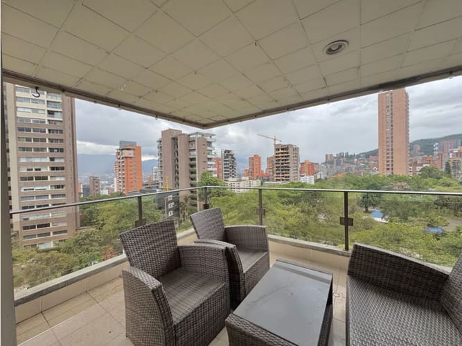 Apartamento de 3 alcobas en venta en Alejandria, Medellín, 200 m² · foto 4 de 18