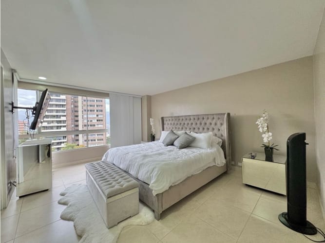 Apartamento de 3 alcobas en venta en Alejandria, Medellín, 200 m² · foto 13 de 18