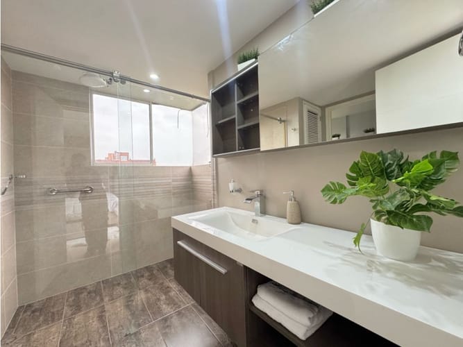 Apartamento de 3 alcobas en venta en Alejandria, Medellín, 200 m² · foto 14 de 18