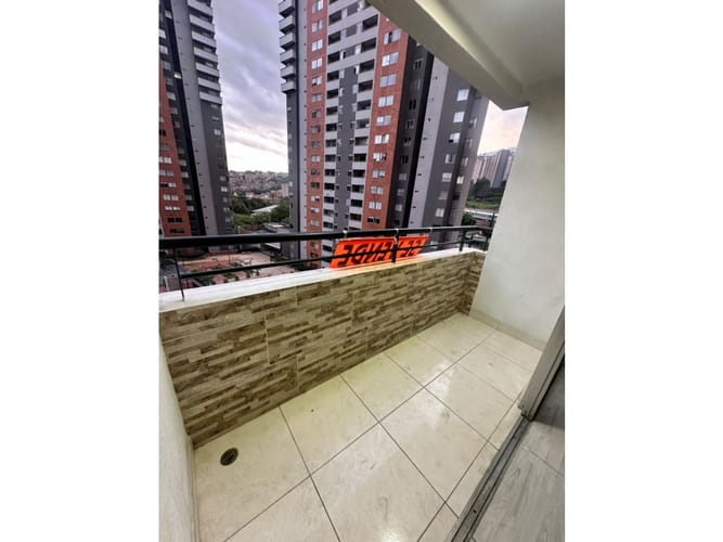 Apartamento de 3 alcobas en venta en Bucaros, Bello, 63 m² · foto 5 de 16